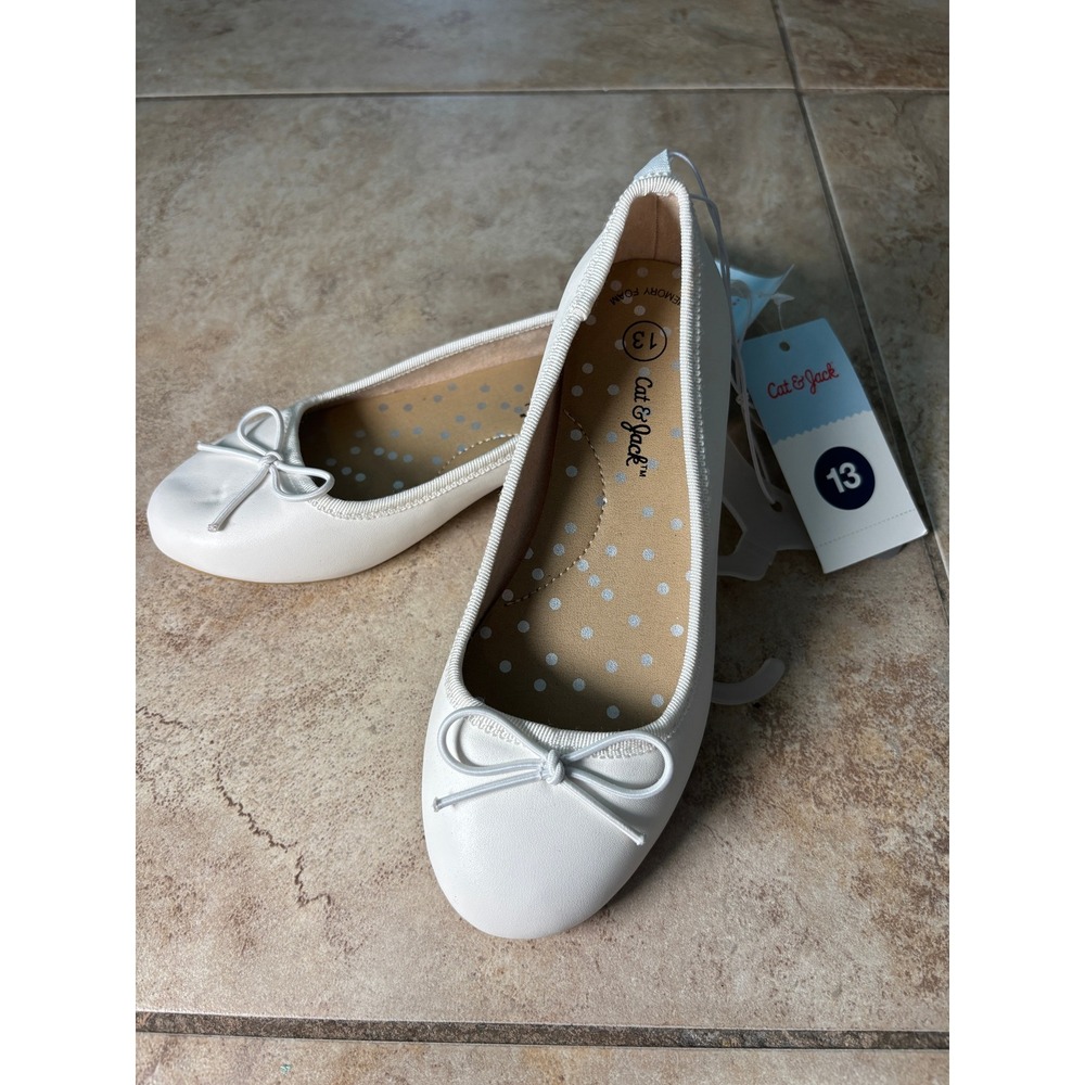 Cat & Jack Girls White Ballet Flats Memory Foam Bow Slip On Shoes Size 13 NWT